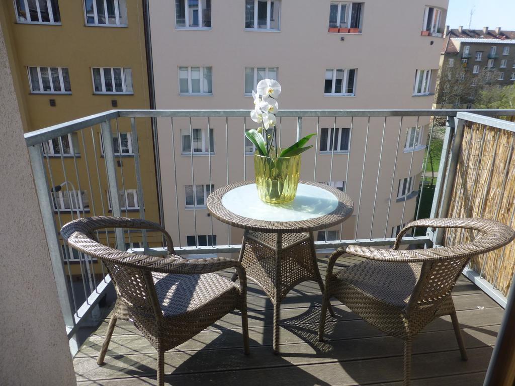 Apartments Palmovka Praha Bagian luar foto